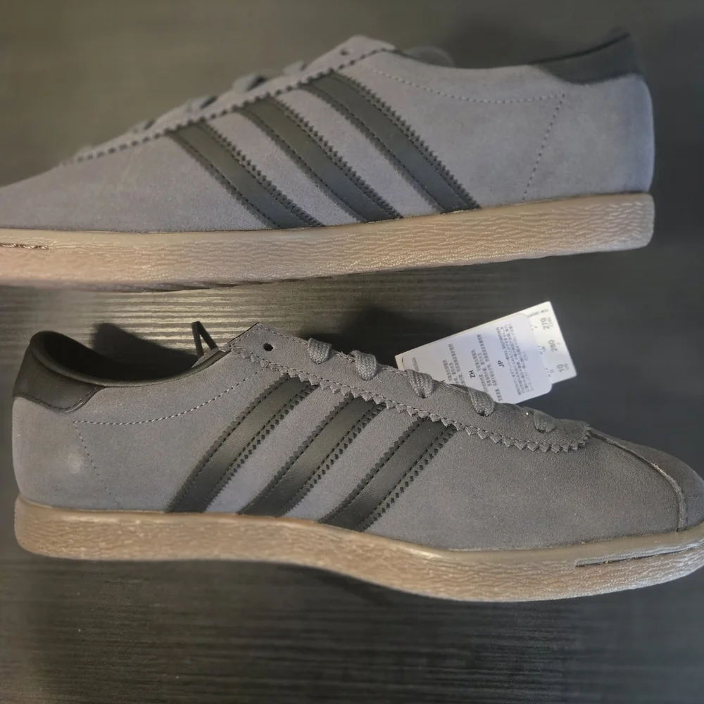 ADIDAS Stadt Gray Suede with Black Stripes MENS 10 New